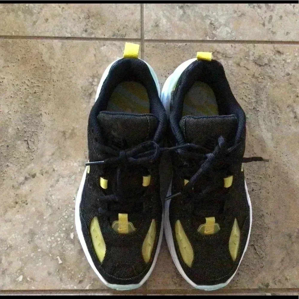 Nike women’s techno
